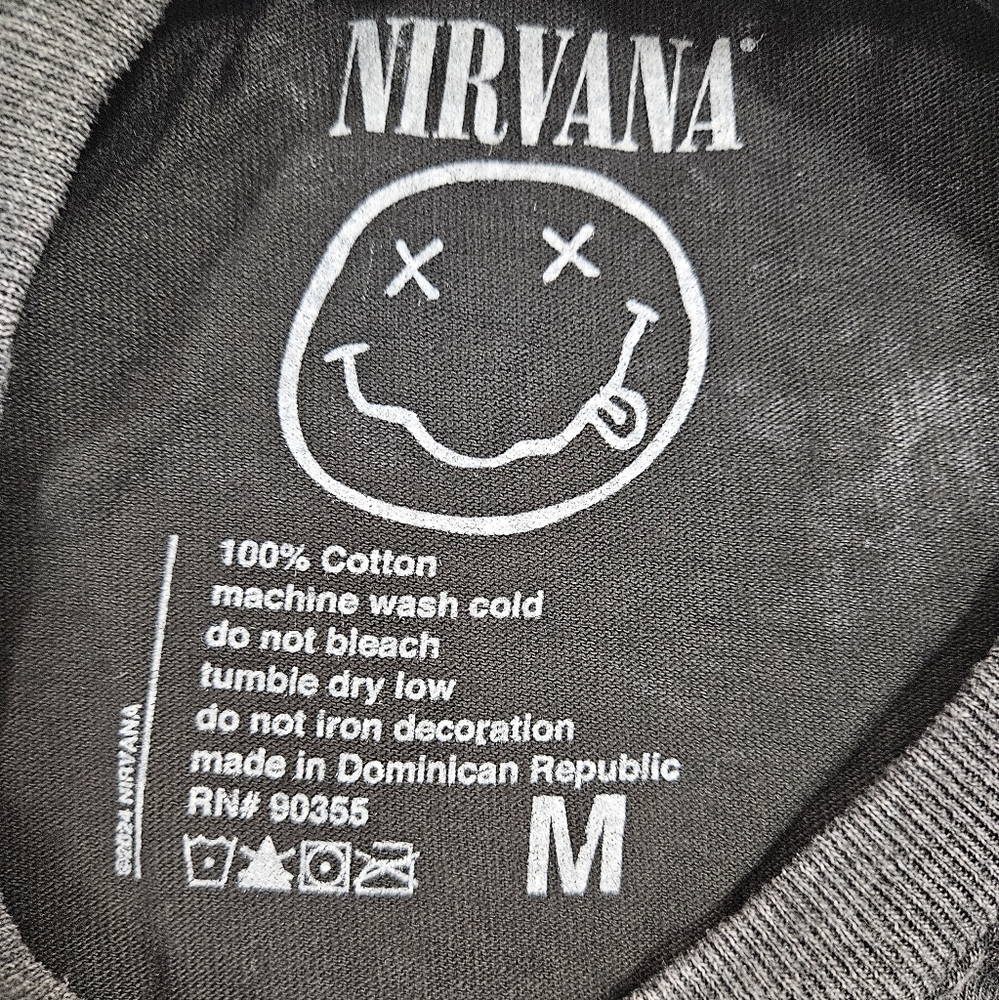NWOT Nirvana New York Unplugged Short Sleeve Unisex Tee Size M - Picture 4 of 5